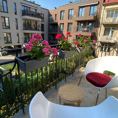 2 Min To Island! Spacious Family-Sized Old Town Apt Kaunas Exterior photo