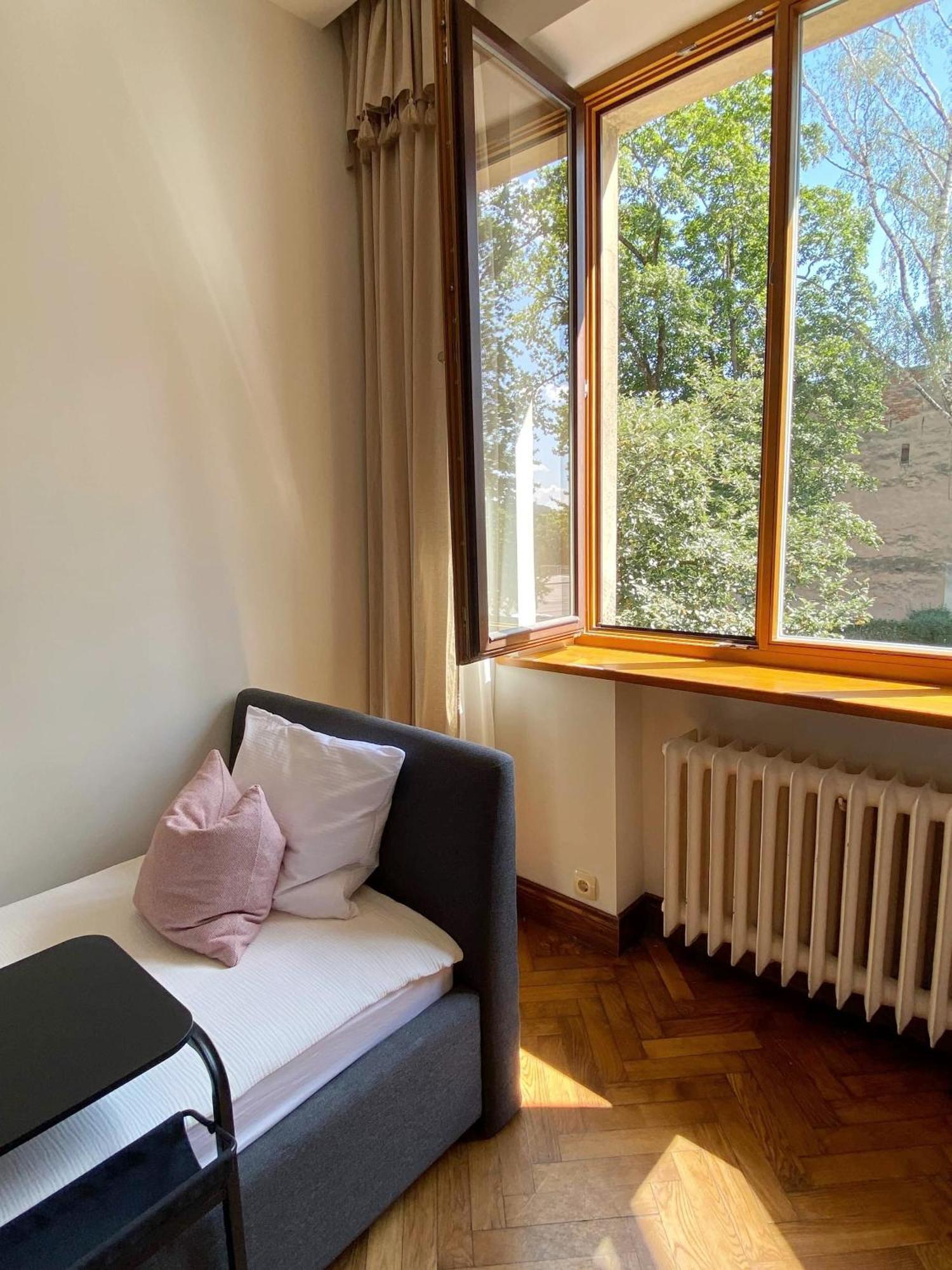 2 Min To Island! Spacious Family-sized Old Town * Kaunas