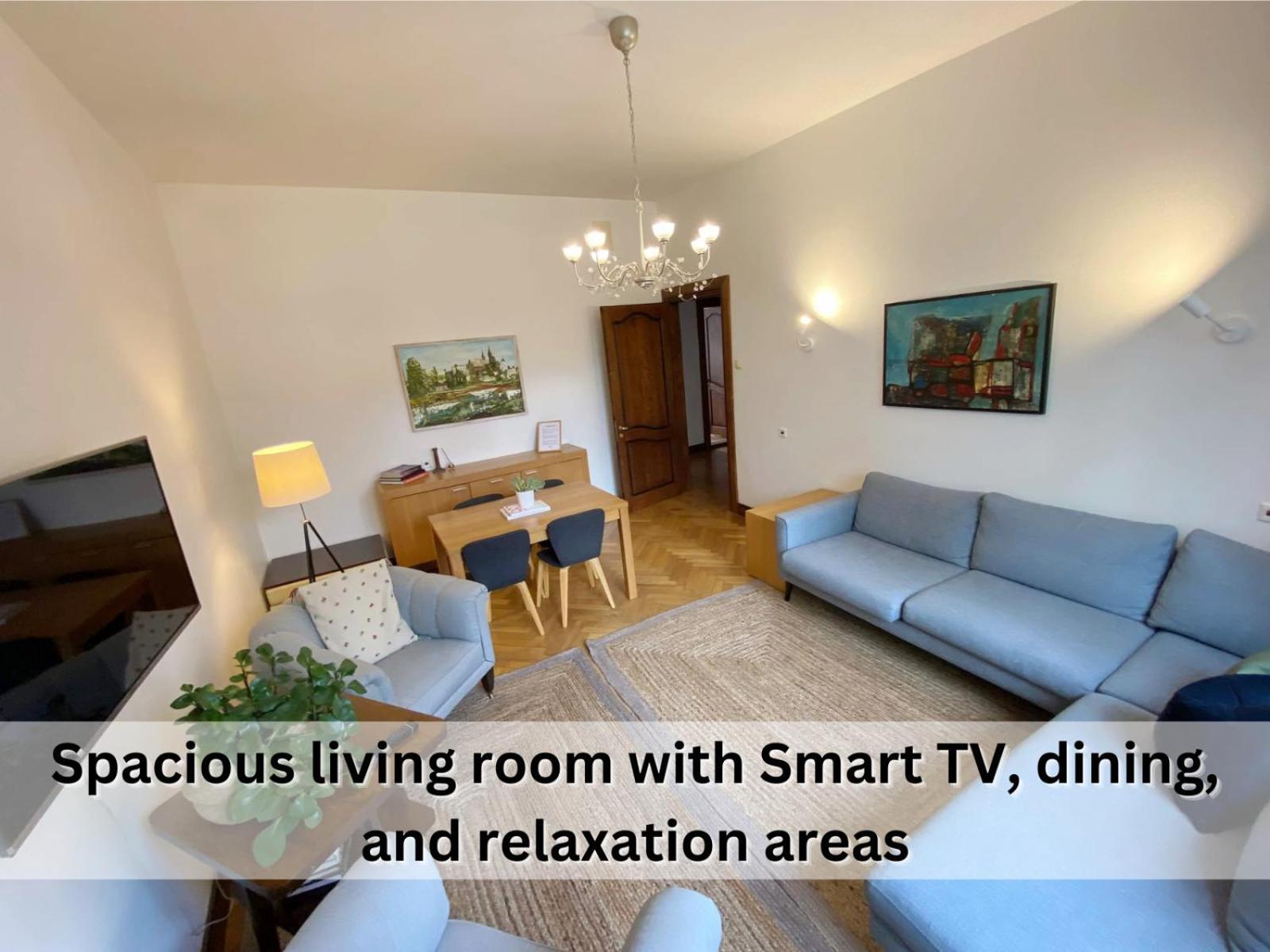 2 Min To Island! Spacious Family-sized Old Town Huoneisto *